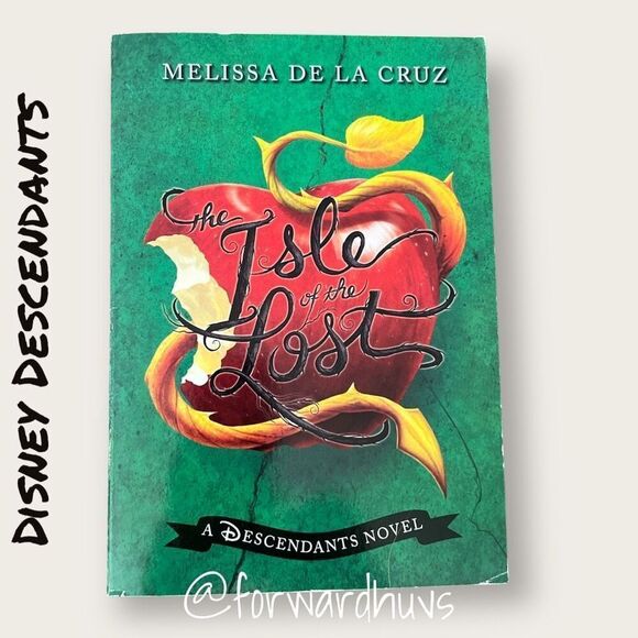 Disney Descendants - The Isle Of the Lost & Spirit Book Highlights and Memories - Picture 6 of 10